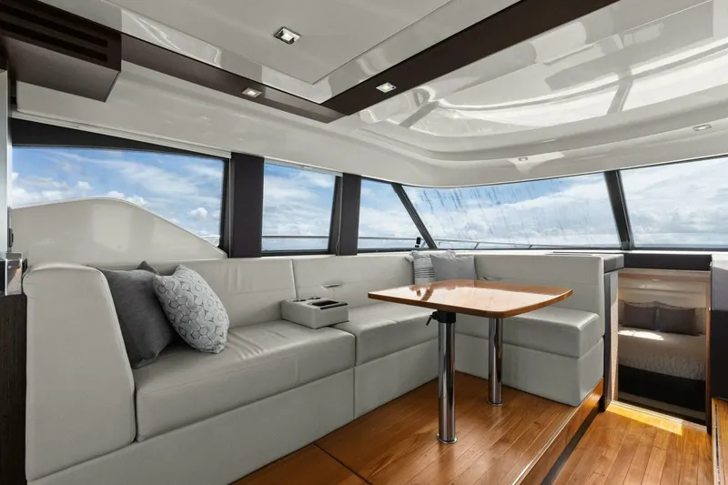 Slide: The Image of Salon - 4457939