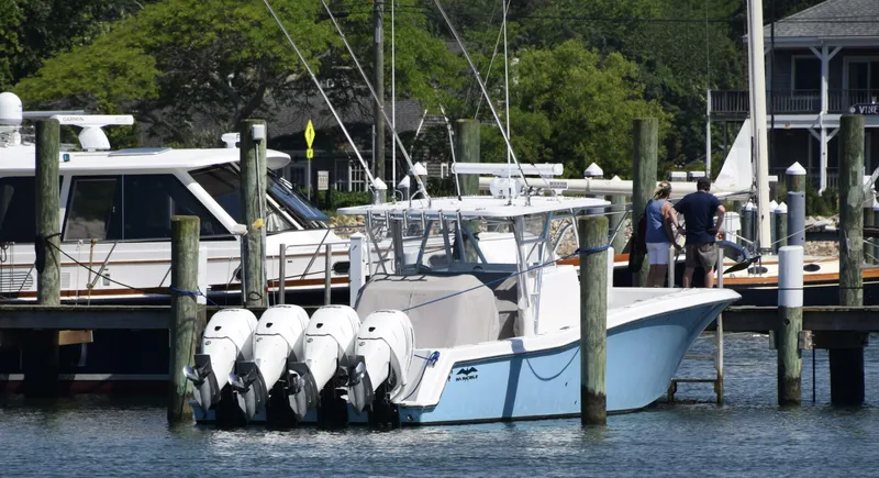 Slide: The Image of Invincible 42 Center Cabin 2018 - 4456882