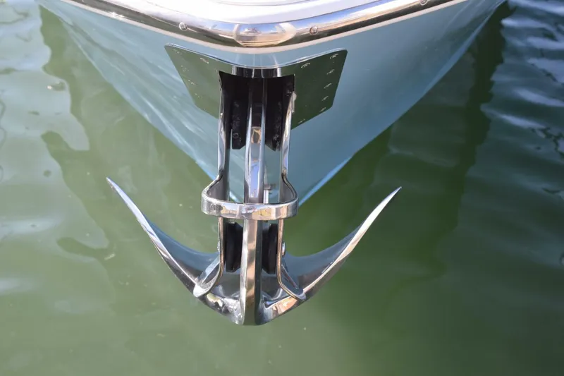 Slide: The Image of Invincible 42 Center Cabin 2018 - 4456960