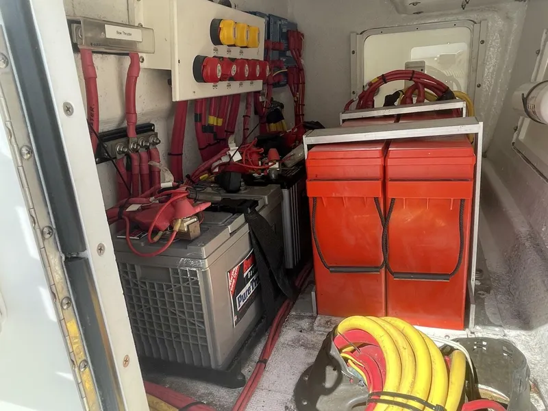 Slide: The Image of Invincible 42 Center Cabin 2018 - 4456986