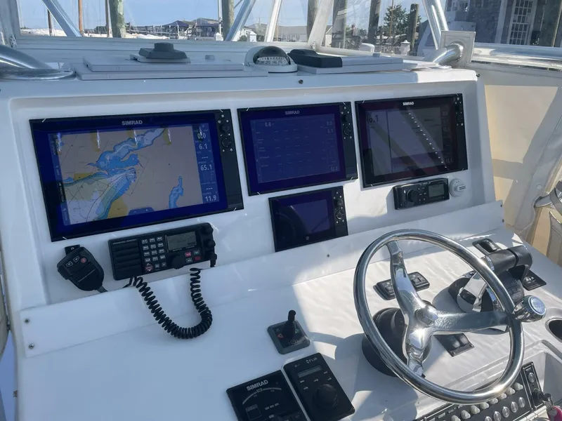 Slide: The Image of Invincible 42 Center Cabin 2018 - 4457803