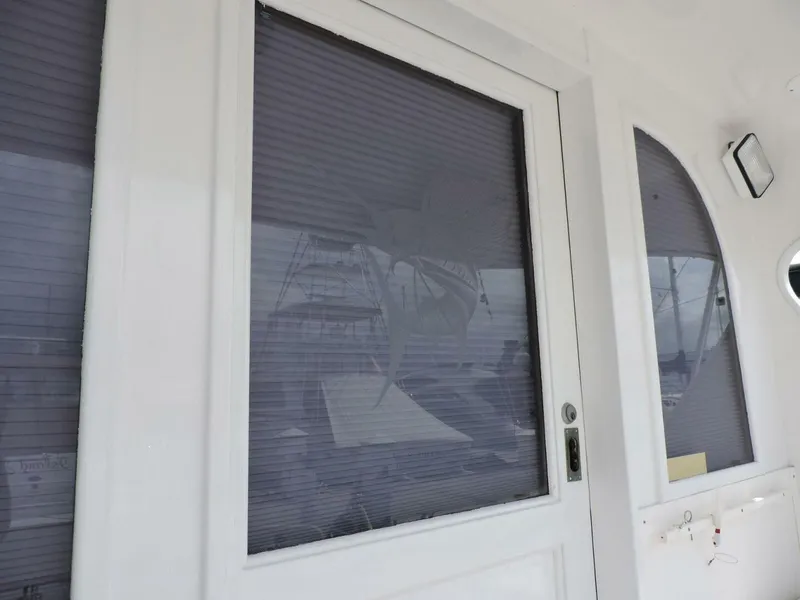 Slide: The Image of 21 Salon Door - 4456836