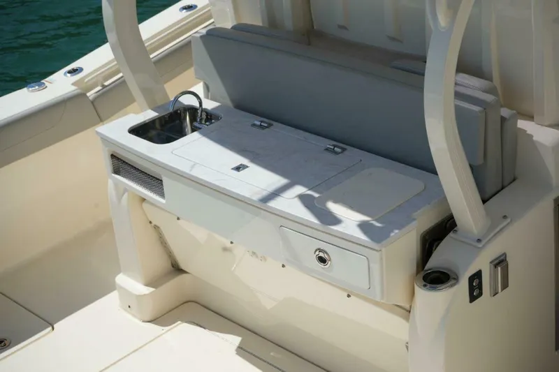 Slide: The Image of Seating 2022 38 LXF Scout - 4457188