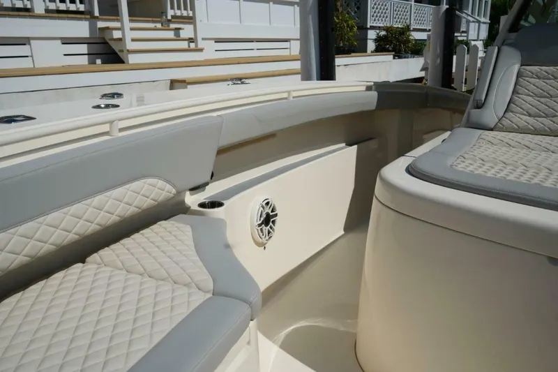 Slide: The Image of Seating 2022 38 LXF Scout - 4457196