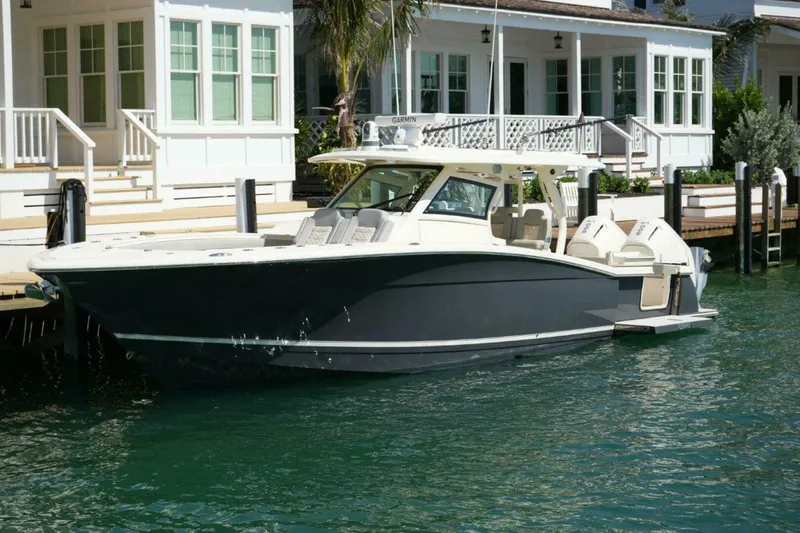 Slide: The Image of Profile at Dock 2022 38 LXF Scout - 4457207