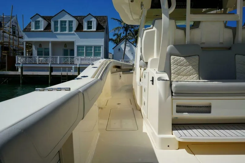 Slide: The Image of Deck 2022 38 LXF Scout - 4457208