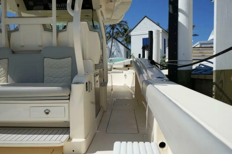 Slide: The Image of Deck 2022 38 LXF Scout - 4457209