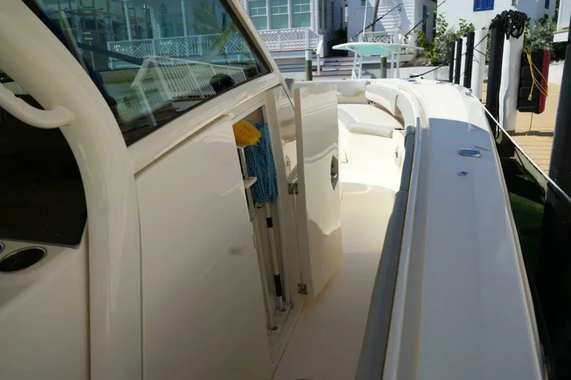 Slide: The Image of Deck 2022 38 LXF Scout - 4457187