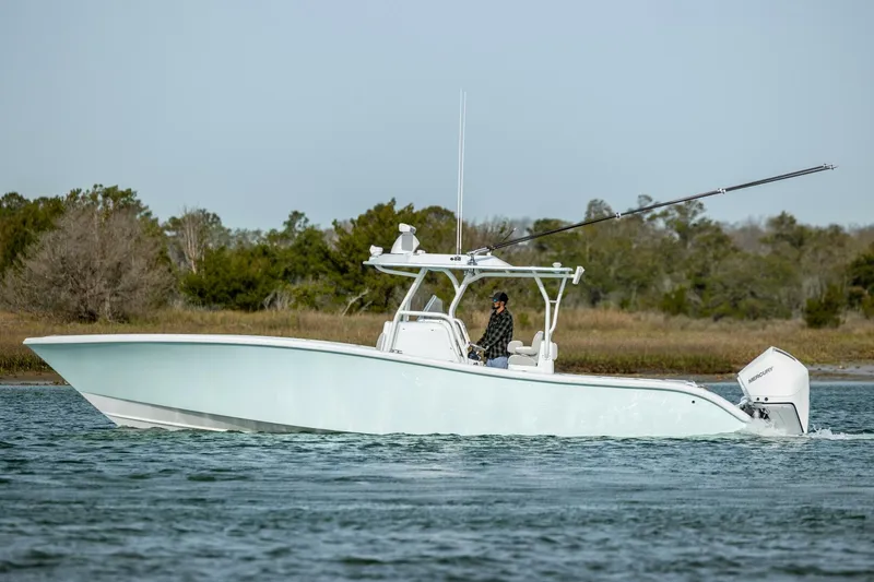 Slide: The Image of Yellowfin 34 Offshore 2025 - 5198072