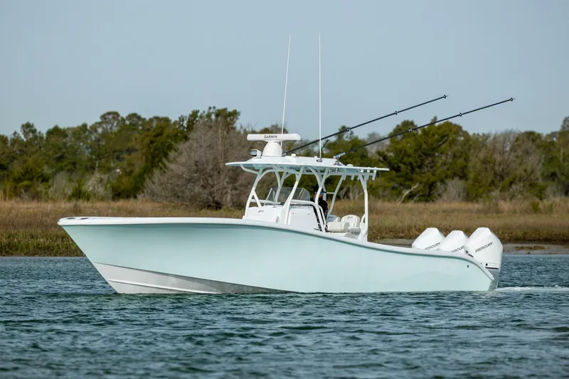 Slide: The Image of Yellowfin 34 Offshore 2025 - 5198073