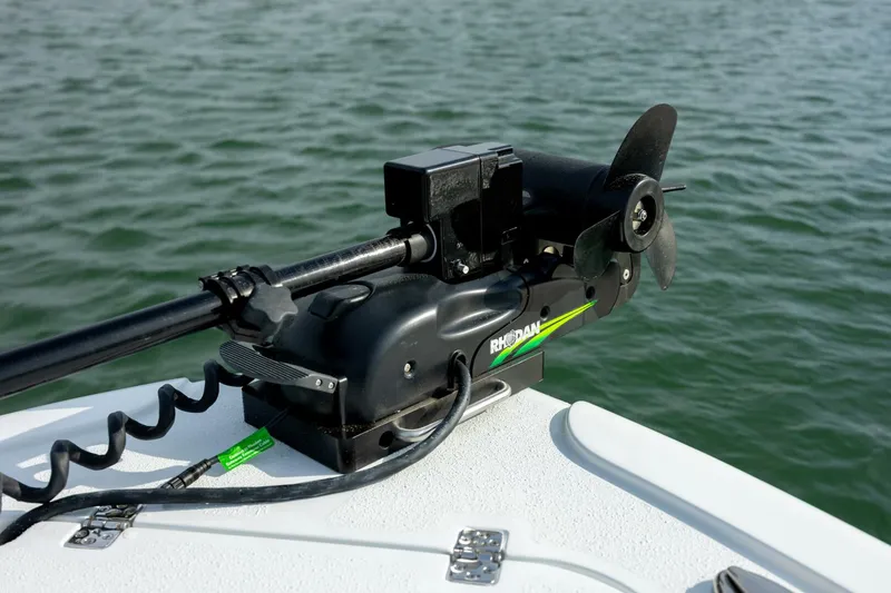 Slide: The Image of Yellowfin 26 Hybrid 2025 - 5186718