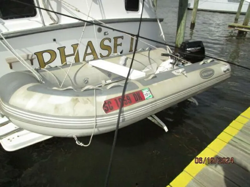 Slide: The Image of 40' Mainship tender1 - 4462903