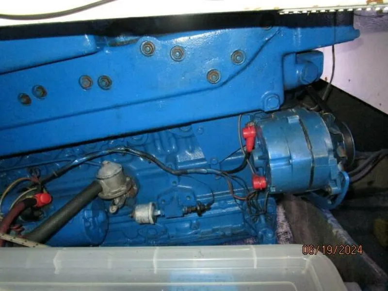 Slide: The Image of 40' Mainship port main engine - 4462878