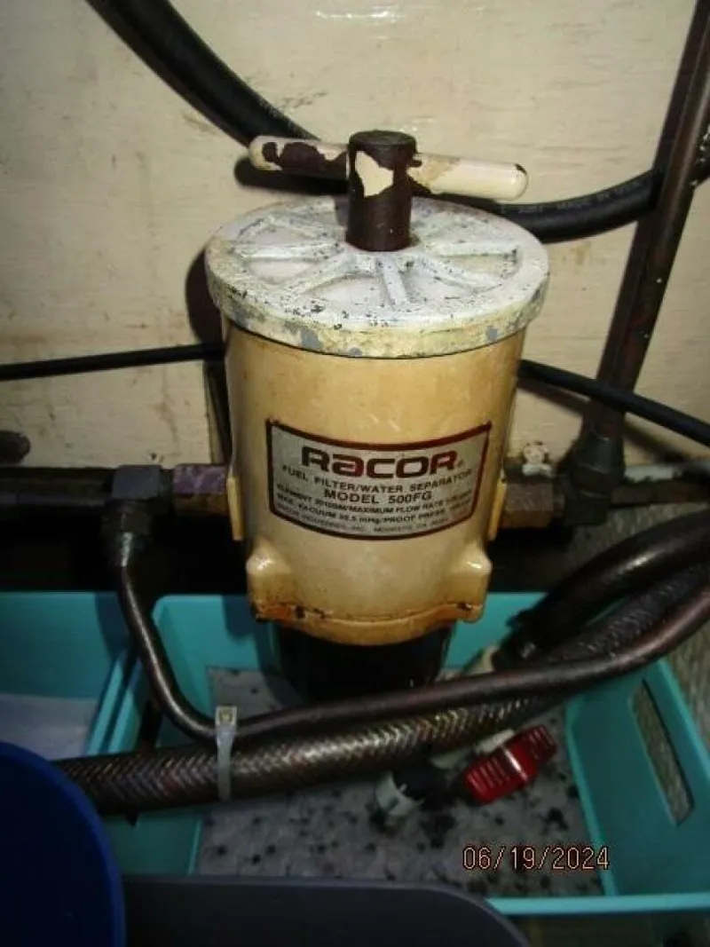 Slide: The Image of 40' Mainship port Racor fuel filter - 4462882