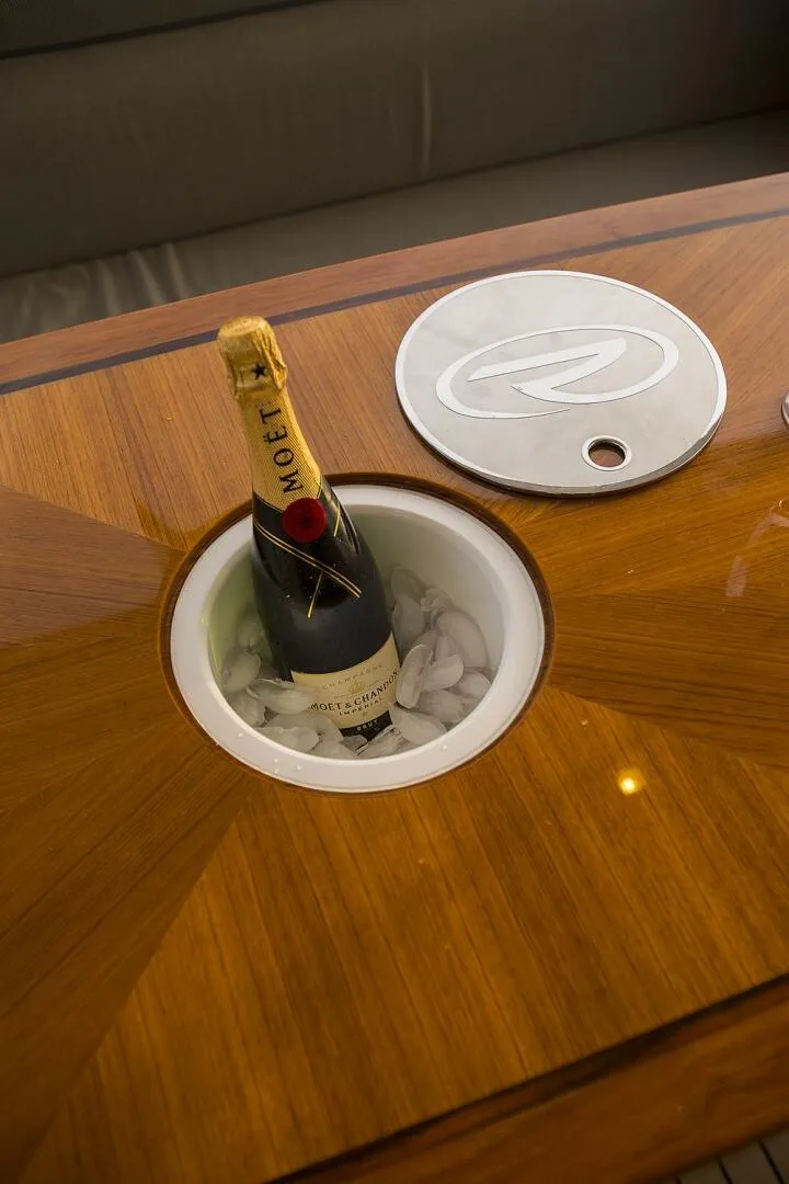 Slide: The Image of Aft deck ice bucket - 4464241