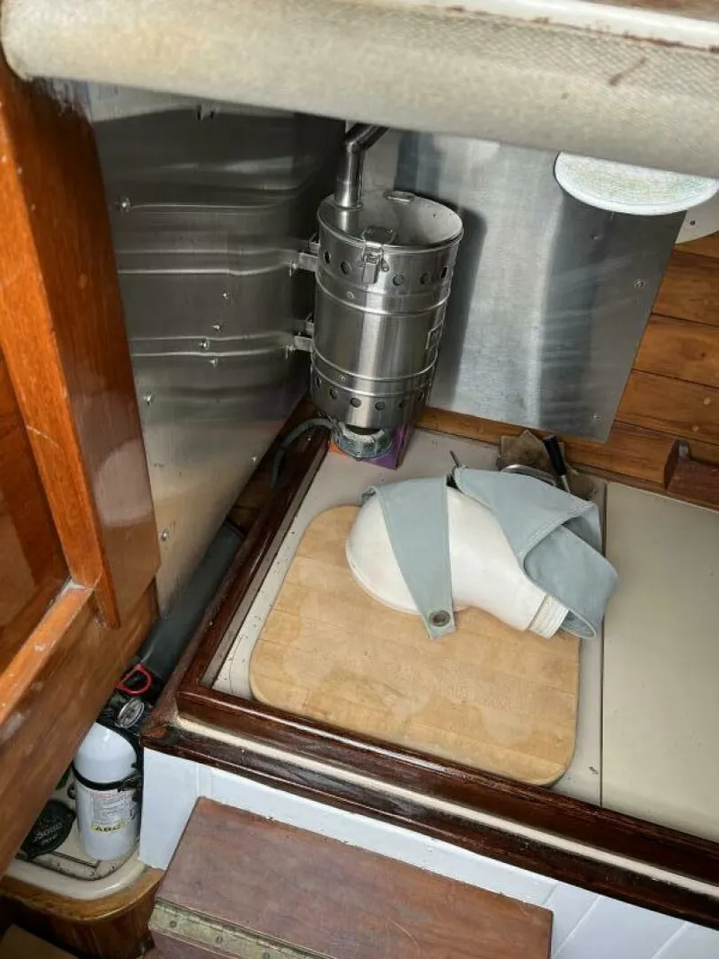 Slide: The Image of Edey & Duff 23 1981 - 4465521