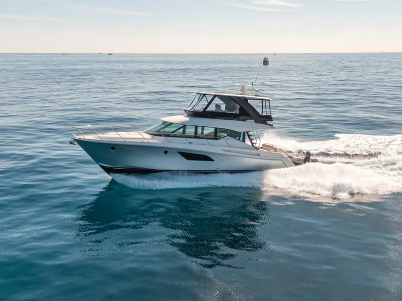 Slide: The Image of Tiara F53 Flybridge 2017 - 5118355