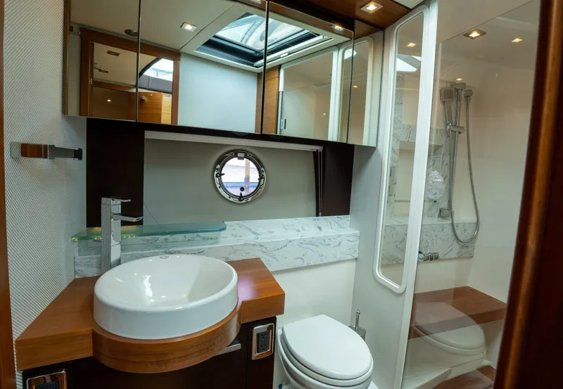 Slide: The Image of Tiara F53 Flybridge 2017 - 4467223