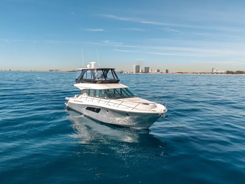 Slide: The Image of Tiara F53 Flybridge 2017 - 5118350