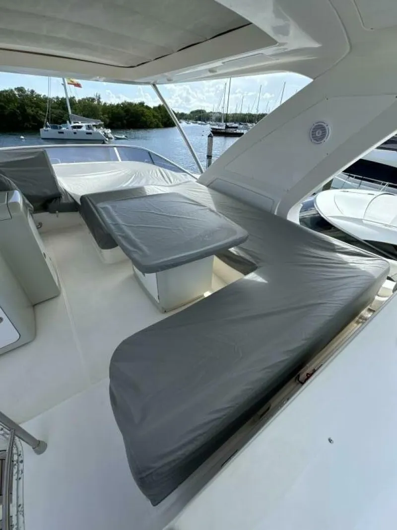 Slide: The Image of Azimut 64 Fly 2013 - 4498287