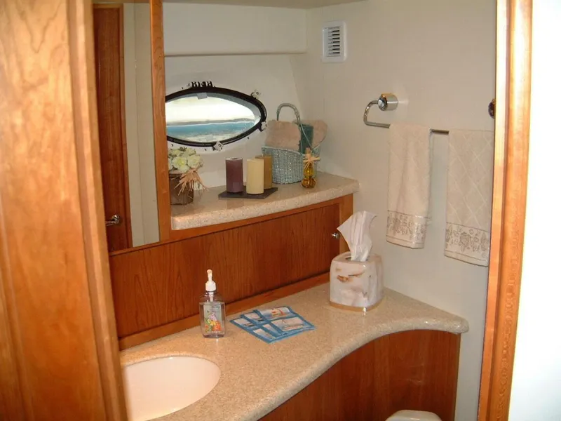 Slide: The Image of Silverton 42 Convertible 2000 - 4472045