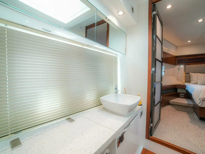 Slide: The Image of 50  Fairline 2014 Cruiser "YOLO" - Head - 6434871