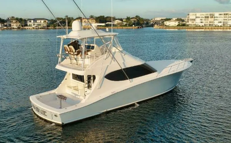 Slide: The Image of 54' Hatteras GT54 - Profile 2018 54' Hatteras GT54 - 7677406