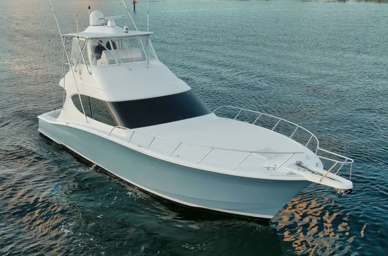 The Image of 54' Hatteras GT54 - Profile 2018 54' Hatteras GT54 - 7677405