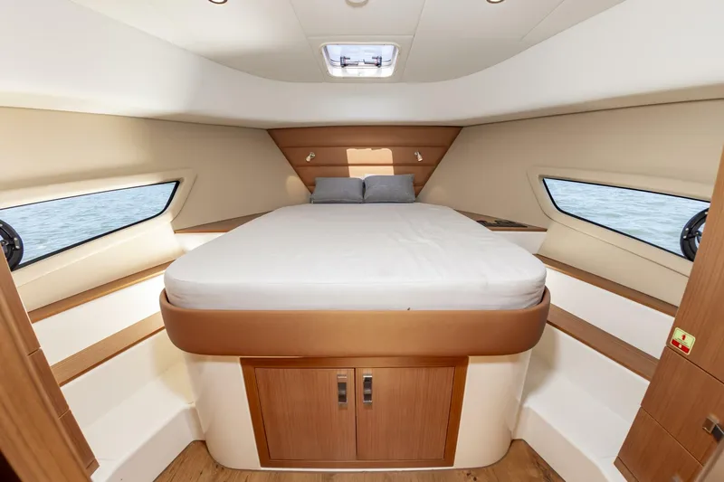 Slide: The Image of El Pescador 35 2023 - 4611630