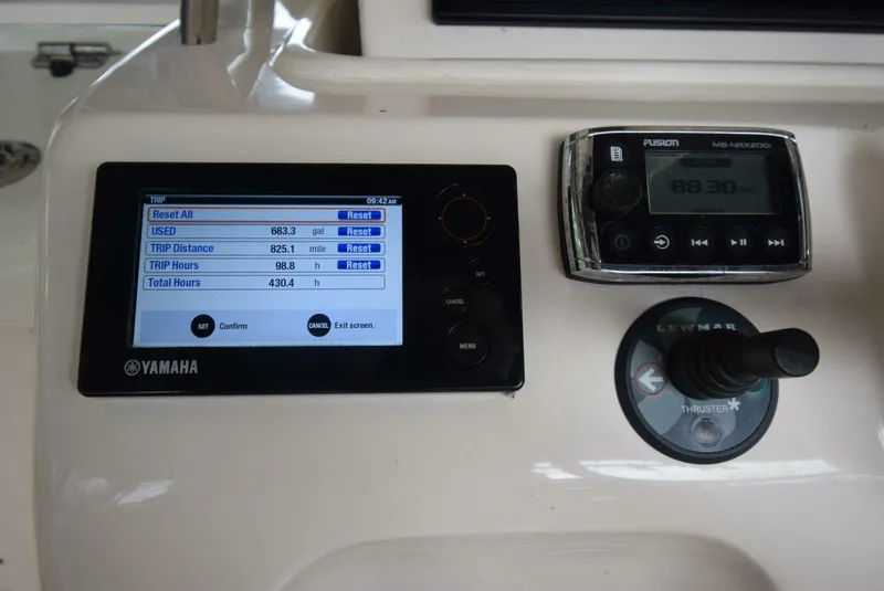 Slide: The Image of Grady-White Express 330 2016 - 4512906