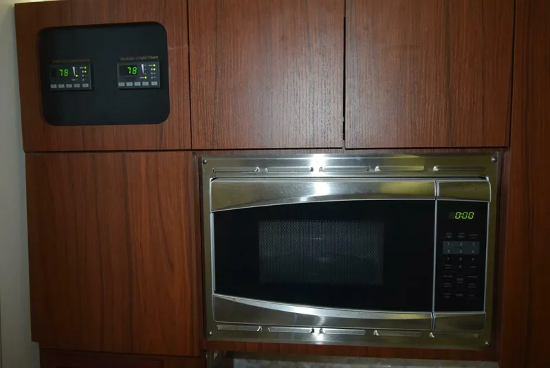 Slide: The Image of Grady-White Express 330 2016 - 4512927