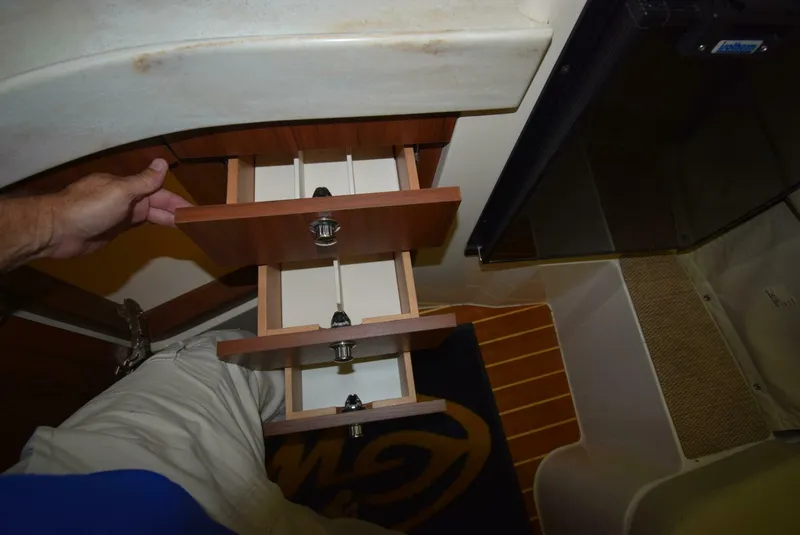 Slide: The Image of Grady-White Express 330 2016 - 4512932