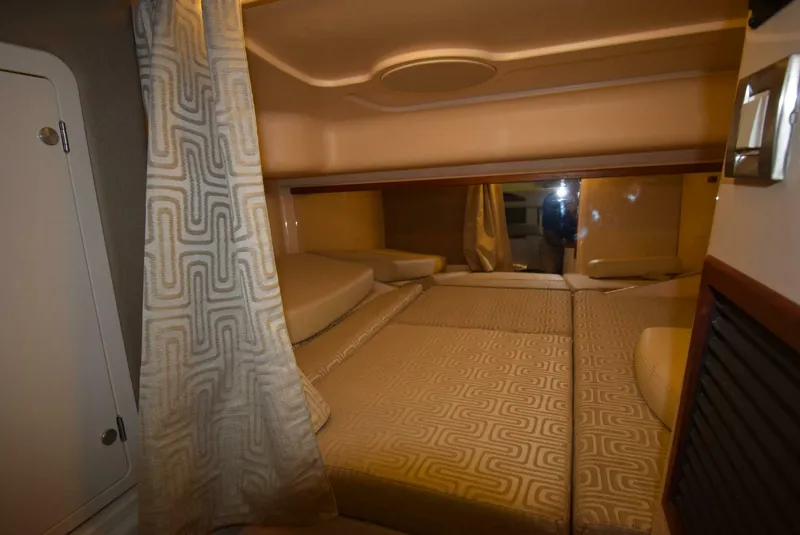 Slide: The Image of Grady-White Express 330 2016 - 4512925