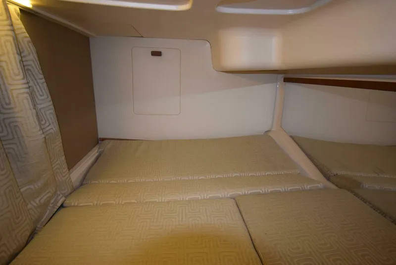 Slide: The Image of Grady-White Express 330 2016 - 4512923