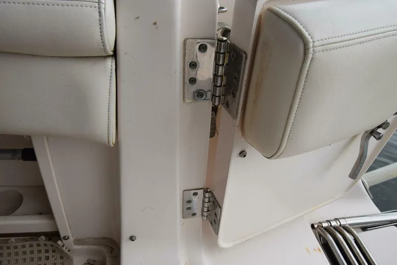 Slide: The Image of Grady-White Express 330 2016 - 4512884