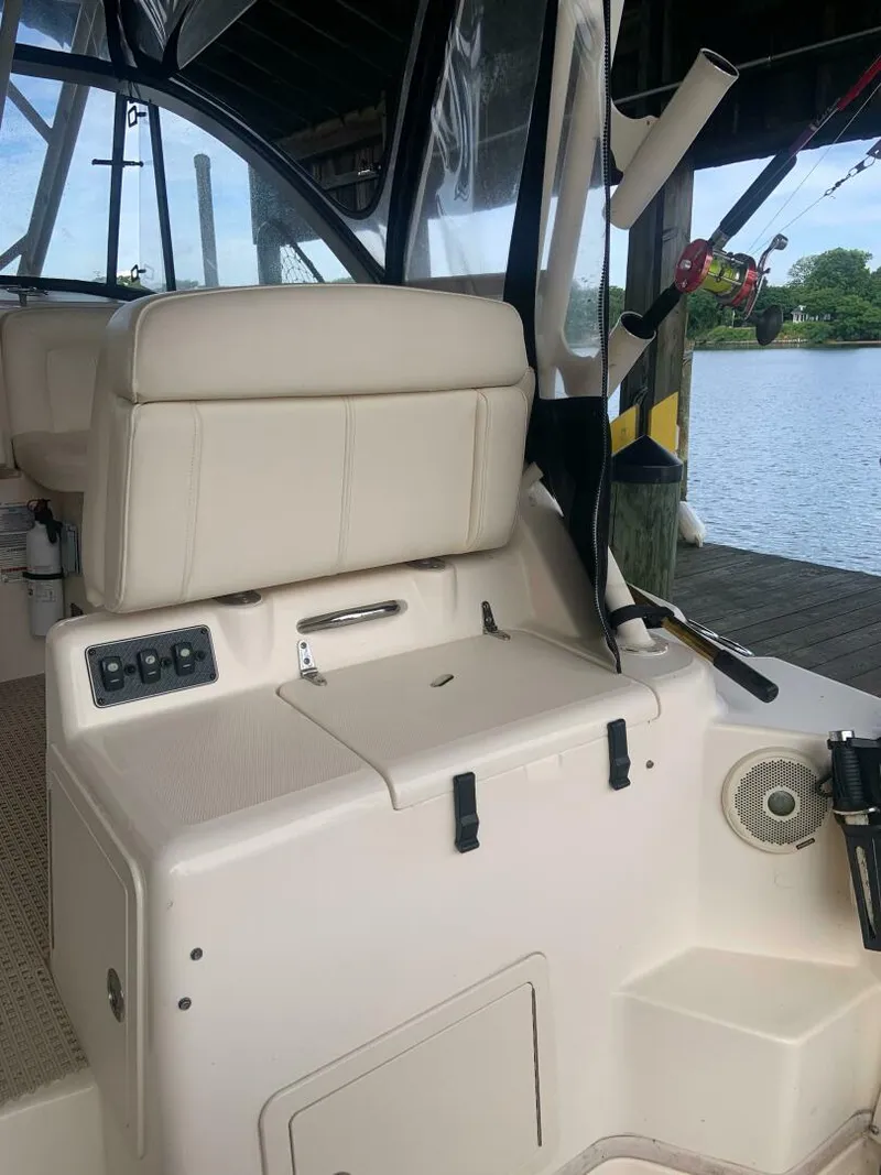 Slide: The Image of Grady-White Express 330 2016 - 4512826