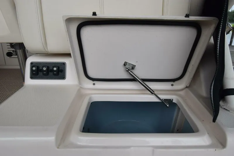 Slide: The Image of Grady-White Express 330 2016 - 4512901