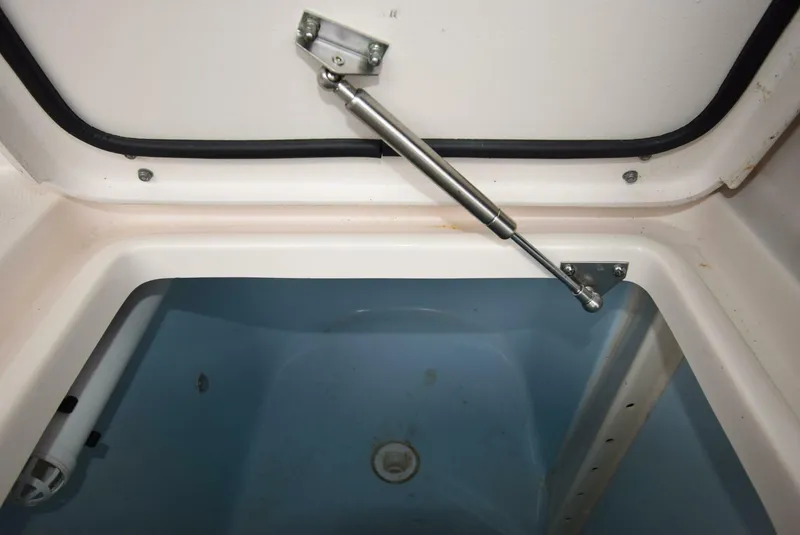 Slide: The Image of Grady-White Express 330 2016 - 4512900