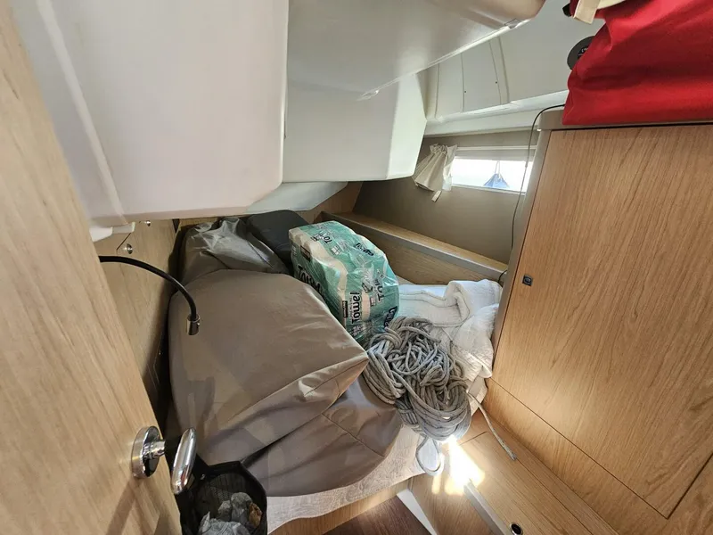 Slide: The Image of 2017 Beneteau Oceanis 45 Aft Cabin - 4502700