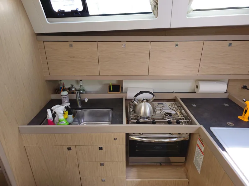 Slide: The Image of 2017 Beneteau Oceanis 45 Galley - 4502673