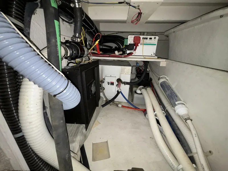 Slide: The Image of Bayliner 3788 Command Bridge 2000 - 4484876