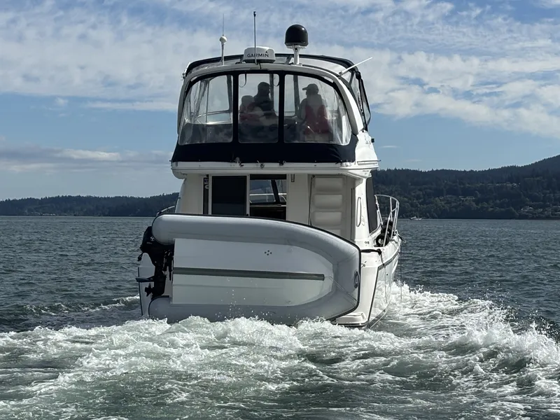 Slide: The Image of Bayliner 3788 Command Bridge 2000 - 6821680