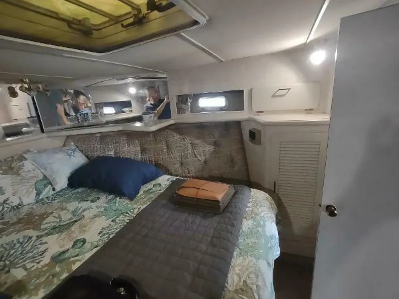 Slide: The Image of Tollycraft 34 Sport Sedan 1988 - 4483047