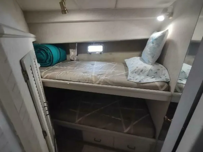 Slide: The Image of Tollycraft 34 Sport Sedan 1988 - 4483049