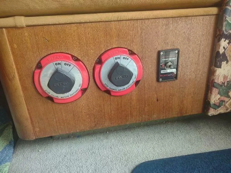 Slide: The Image of Tollycraft 34 Sport Sedan 1988 - 4483060