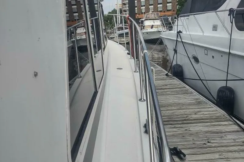 Slide: The Image of Tollycraft 34 Sport Sedan 1988 - 4483082