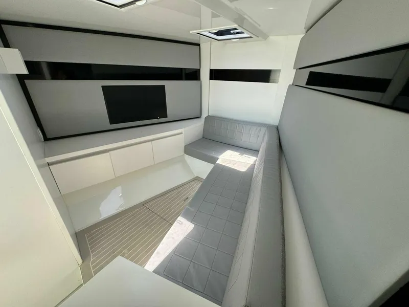 Slide: The Image of 2022 VanDutch 40 EN ROUTE 113 - 4644186