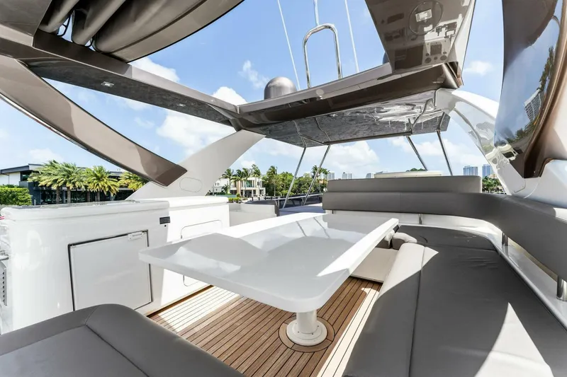 Slide: The Image of Ferretti Yachts 690 2015 - 5189517