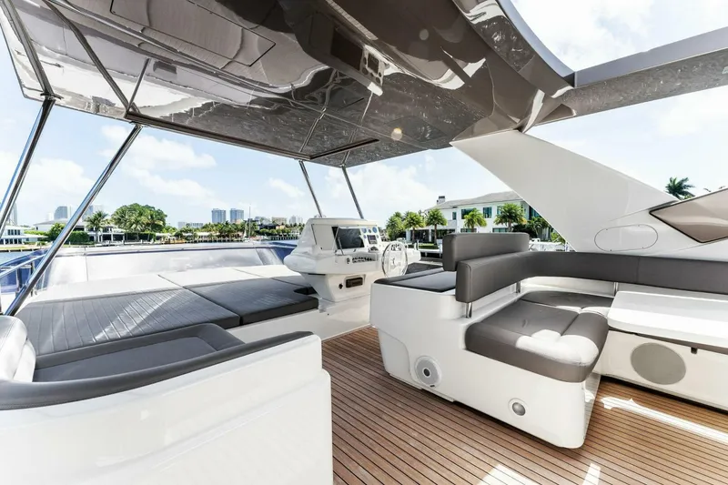 Slide: The Image of Ferretti Yachts 690 2015 - 5189528