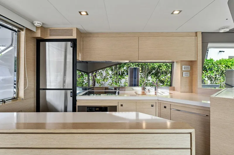 Slide: The Image of Ferretti Yachts 690 2015 - 5189544